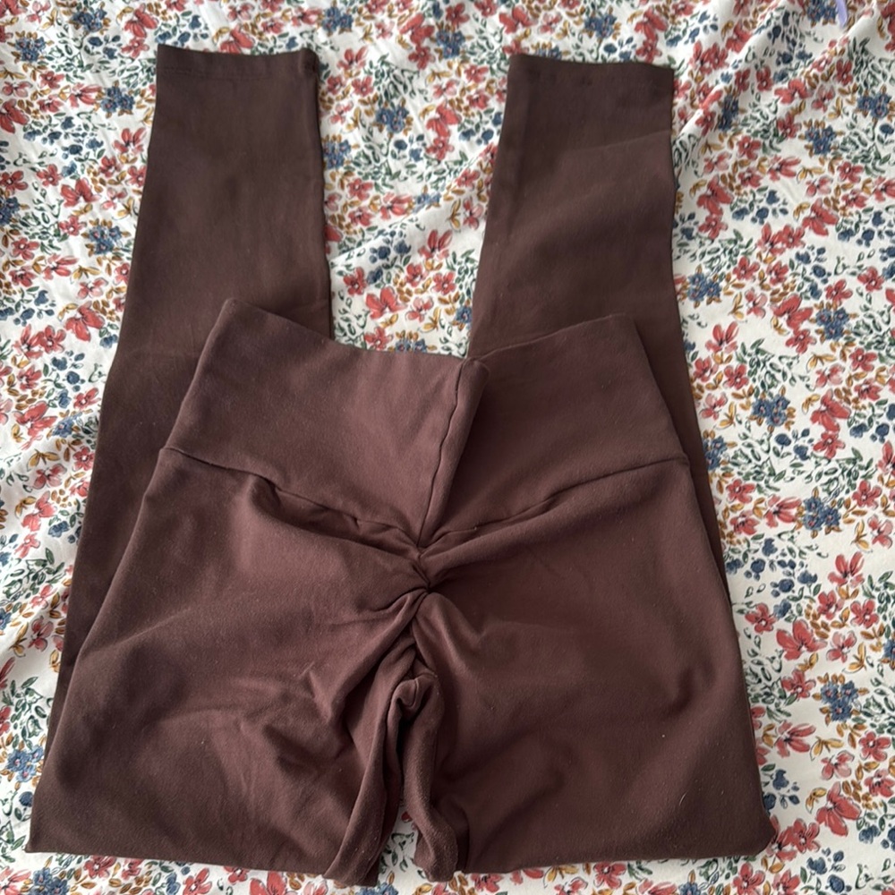 Blue body Brazil Brown High-Waisted Leggings by Blue Bo Brazil